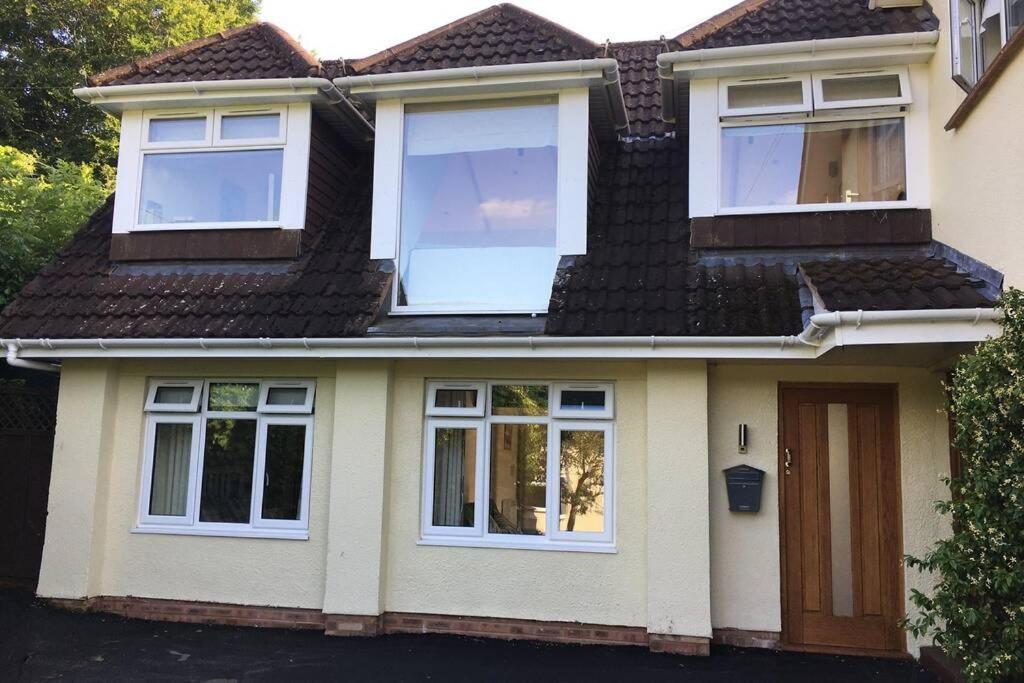 Lovely Ground Floor Apartment In Quiet Village Exeter Exteriör bild